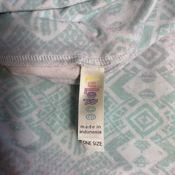 LULAROE Yoga pants - Picture 2 of 2